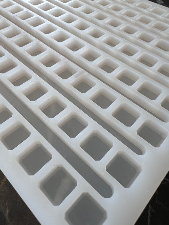 2,3 ml uniwersalnej sześcianki depozytorowej gumowatej pleśni - 136 wnęk